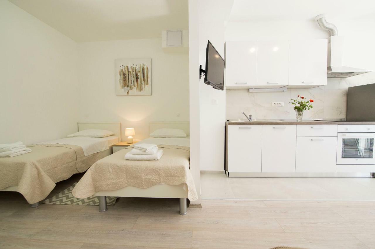 Apartment Neyra 2 Σπλιτ Εξωτερικό φωτογραφία